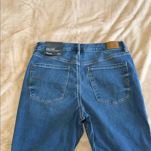 American Eagle Curvy Flare Jeans - Picture 4 of 8